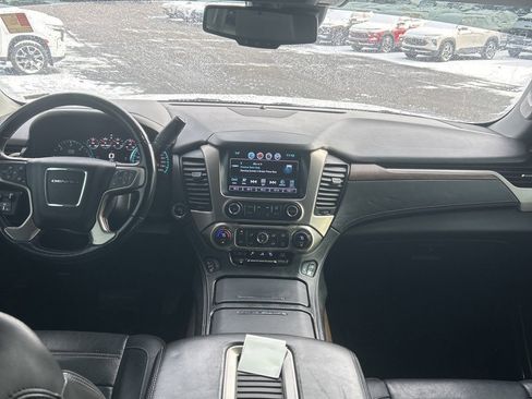 Used 2018 GMC Yukon Denali image 7