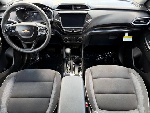 Used 2022 Chevrolet TrailBlazer LT w/ Convenience Package AWD/4WD image 13