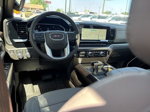 New 2026 GMC Sierra 1500 SLT w/ SLT Premium Package AWD/4WD image 18
