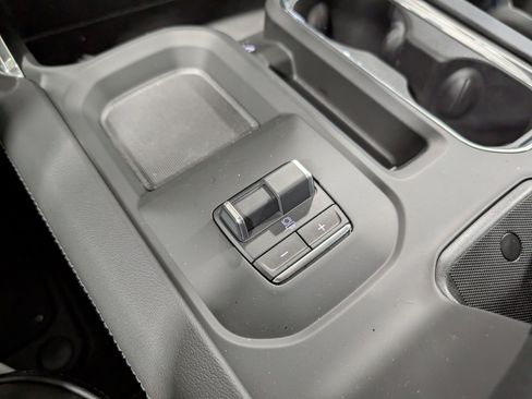 Used 2025 GMC Sierra 3500 Denali w/ Denali Reserve Package image 28