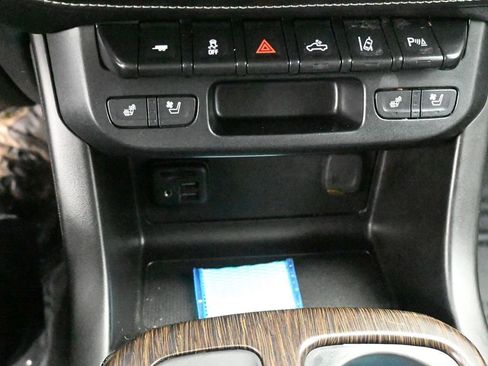 Used 2019 GMC Canyon Denali image 31