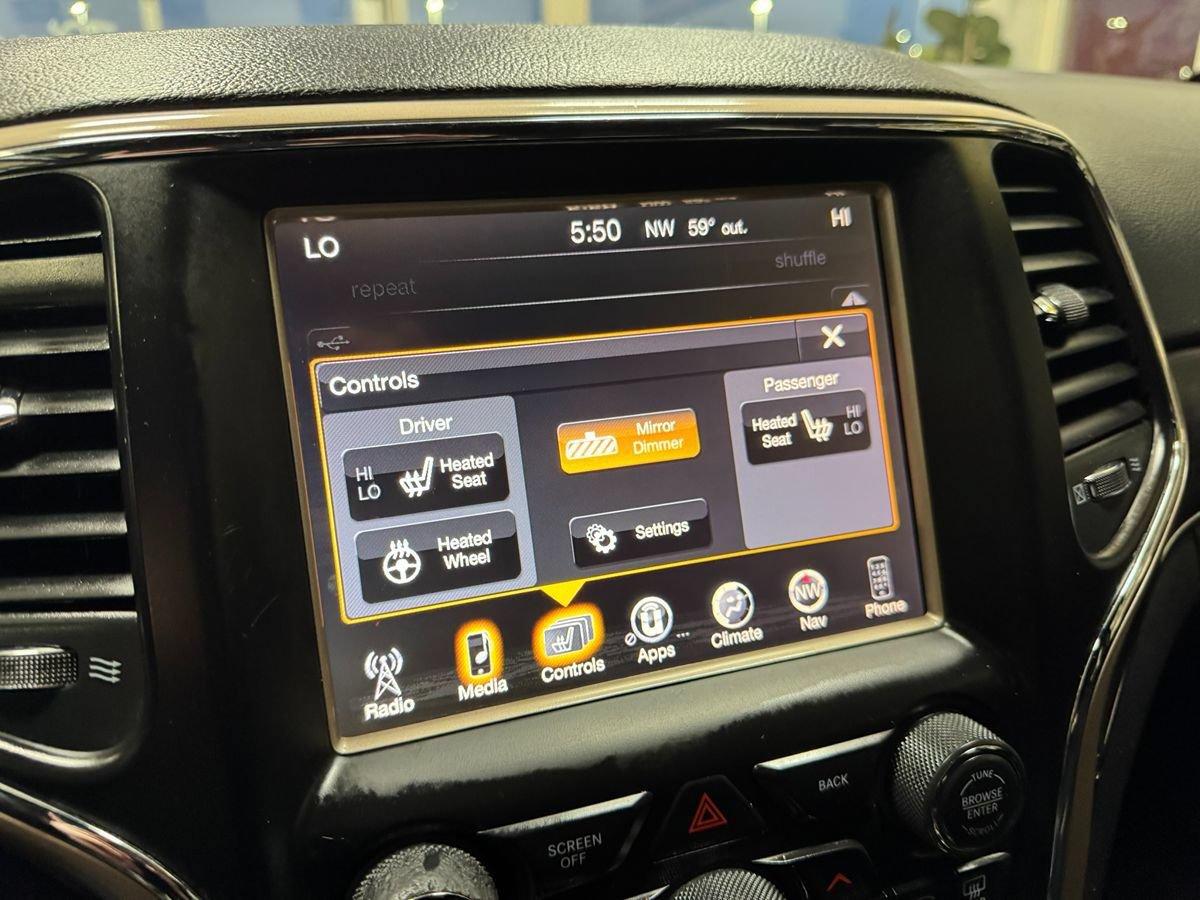 Used 2015 Jeep Grand Cherokee Limited AWD/4WD image 25