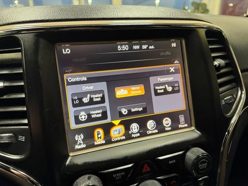 Used 2015 Jeep Grand Cherokee Limited AWD/4WD image 25