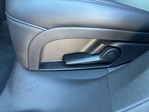 Used 2024 Maserati Levante GT Ultima image 26