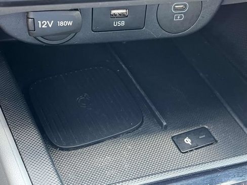 Used 2024 Hyundai Elantra SEL w/ Convenience Package FWD image 32