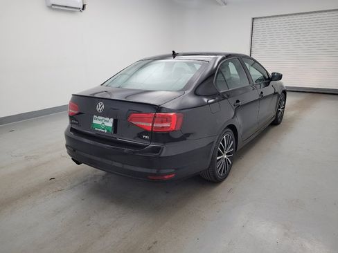 Used 2015 Volkswagen Jetta Sport FWD image 9