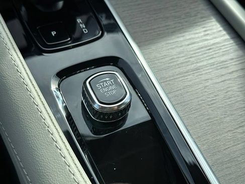 Certified 2025 Volvo XC90 T8 Plus w/ Protection Package AWD/4WD image 31