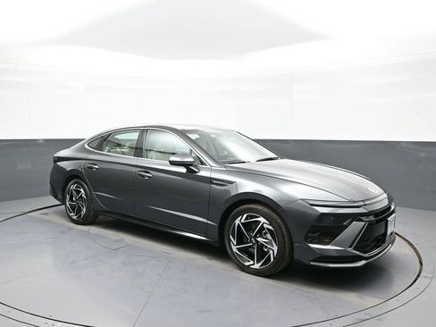 Certified 2025 Hyundai Sonata SEL FWD image 4