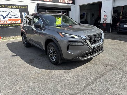 Used 2021 Nissan Rogue S AWD/4WD image 3