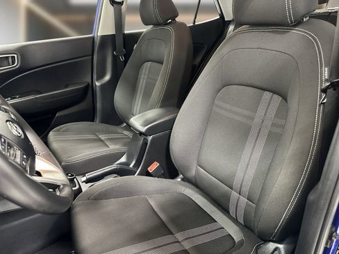 Certified 2024 Hyundai Venue SEL FWD image 13