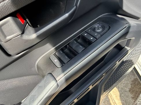 New 2026 Toyota 4Runner SR5 AWD/4WD image 13