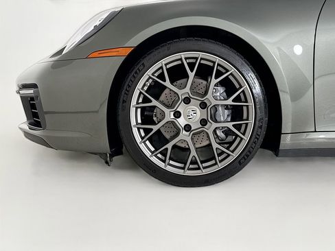 Used 2022 Porsche 911 Carrera image 39