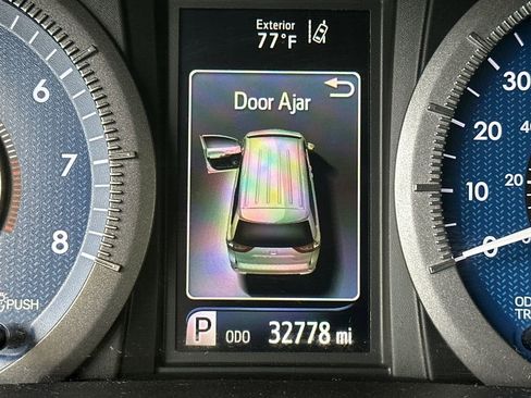 Used 2019 Toyota Sienna L FWD image 26
