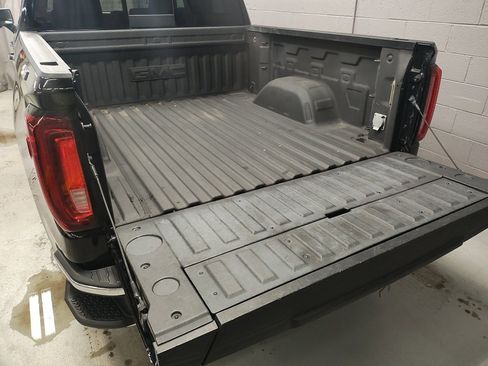 Certified 2021 GMC Sierra 1500 SLT w/ SLT Premium Plus Package image 17