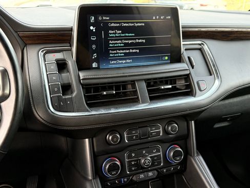 Used 2023 Chevrolet Suburban Premier RWD image 50