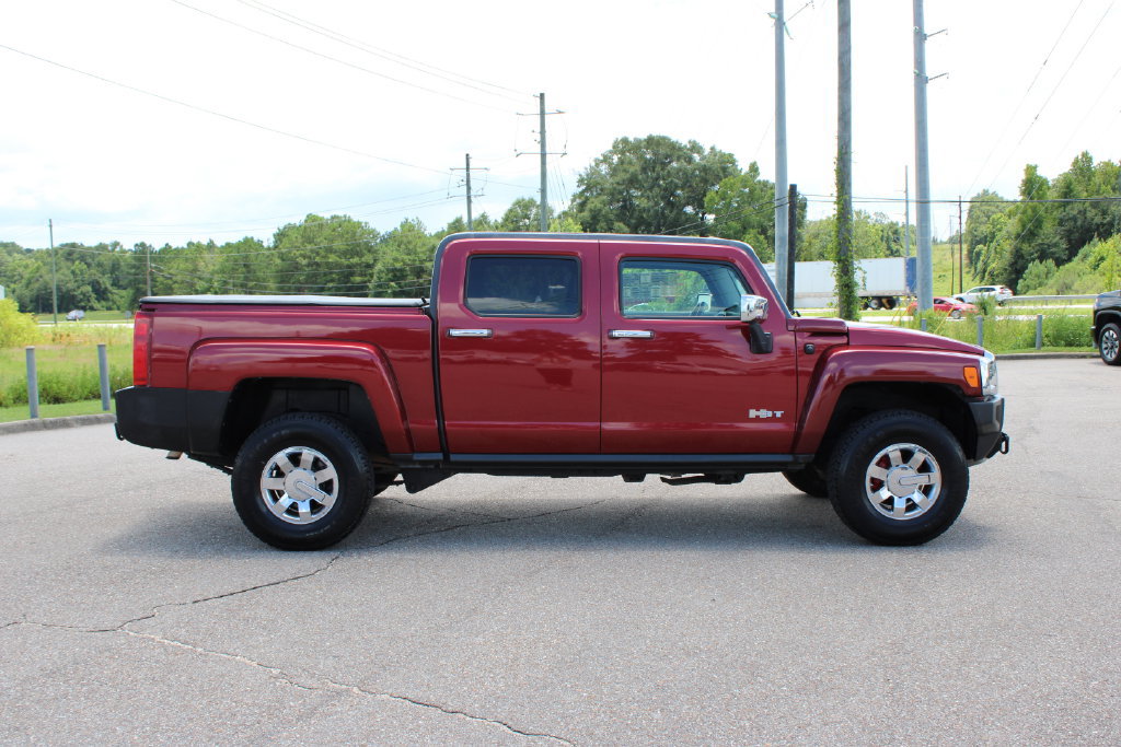 Used 2010 HUMMER H3T w/ Appearance Package AWD/4WD image 6