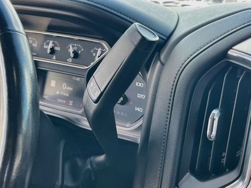 Used 2020 GMC Sierra 1500 SLT w/ SLT Premium Plus Package AWD/4WD image 17