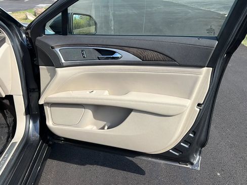 Used 2017 Lincoln MKZ Select w/ Select Plus Package image 14