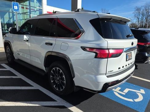 Used 2025 Toyota Sequoia Limited image 10