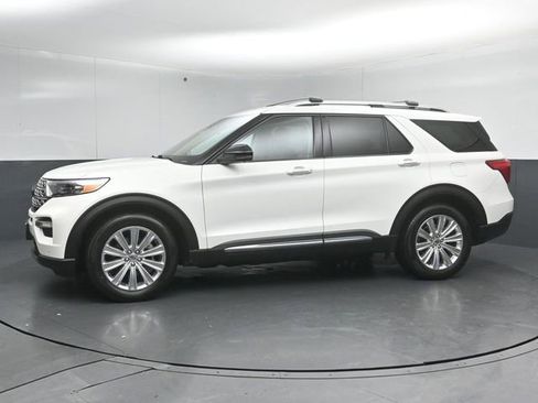Certified 2020 Ford Explorer Limited w/ Class III Trailer Tow Package image 4