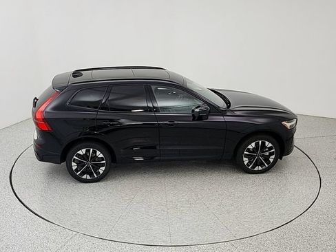 New 2026 Volvo XC60 B5 Plus w/ Protection Package Premier AWD/4WD image 16