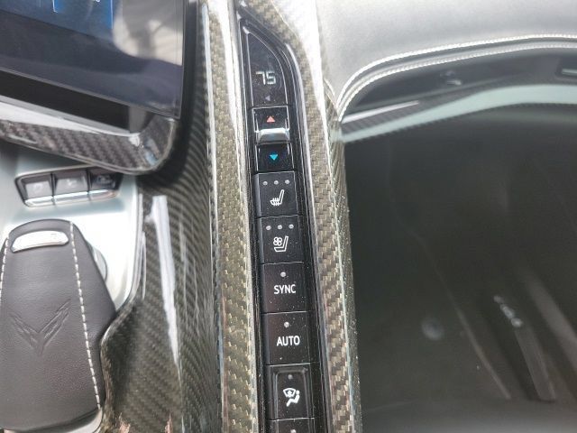Used 2025 Chevrolet Corvette Z06 RWD image 19