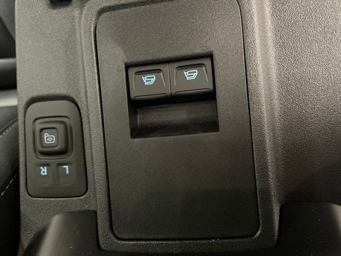 New 2025 Ford Bronco Badlands image 16