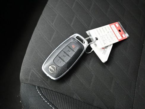 Used 2023 Nissan Kicks SV image 27