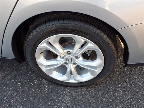 Used 2023 Honda Accord LX image 12