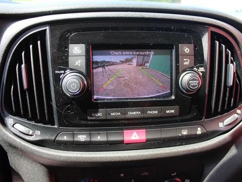 Used 2020 RAM ProMaster City Tradesman image 13