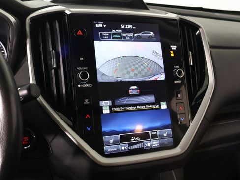 Used 2024 Subaru Ascent Limited w/ Technology Package AWD/4WD image 6