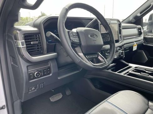 New 2026 Ford F250 Platinum AWD/4WD image 17