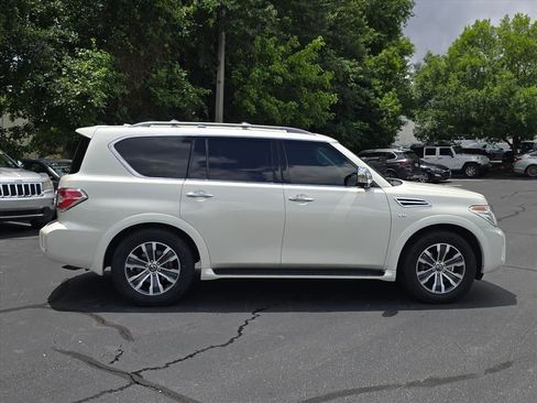 Used 2020 Nissan Armada SL w/ Premium Package RWD image 2
