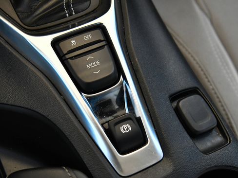 Used 2023 Chevrolet Camaro LT RWD image 26