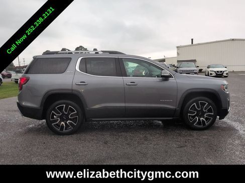 Used 2021 GMC Acadia SLT w/ LPO, 'HIT The Road' Package FWD image 6