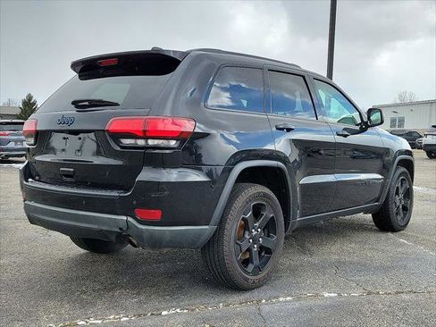 Used 2019 Jeep Grand Cherokee Laredo image 25