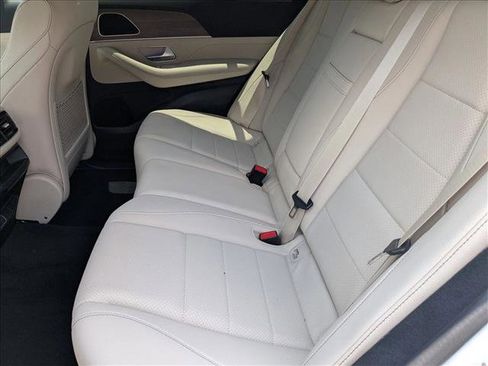 Certified 2025 Mercedes-Benz GLE 450 4MATIC image 15