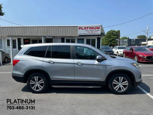 Used 2016 Honda Pilot EX image 2