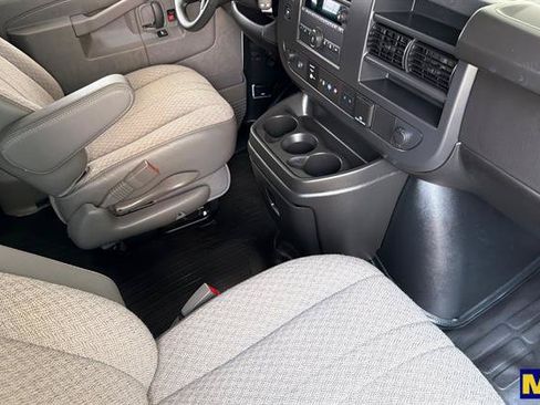 Used 2025 Chevrolet Express 2500 LT w/ LT Preferred Equipment Group RWD image 21