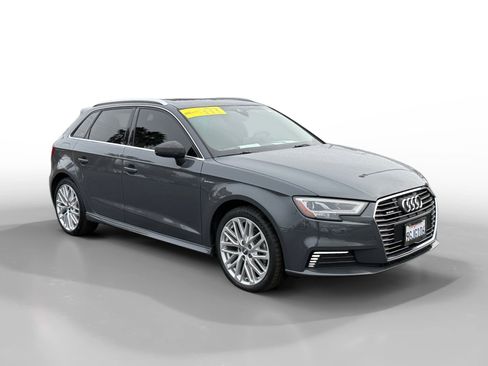 Used 2018 Audi A3 e-tron Prestige w/ Prestige Package FWD image 7