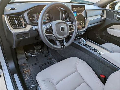 Certified 2026 Volvo XC60 B5 Plus w/ Protection Package Premier image 8