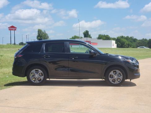 New 2026 Honda HR-V LX image 7