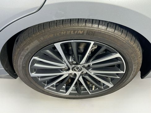 Used 2023 Lexus ES 350 w/ Premium Package FWD image 29