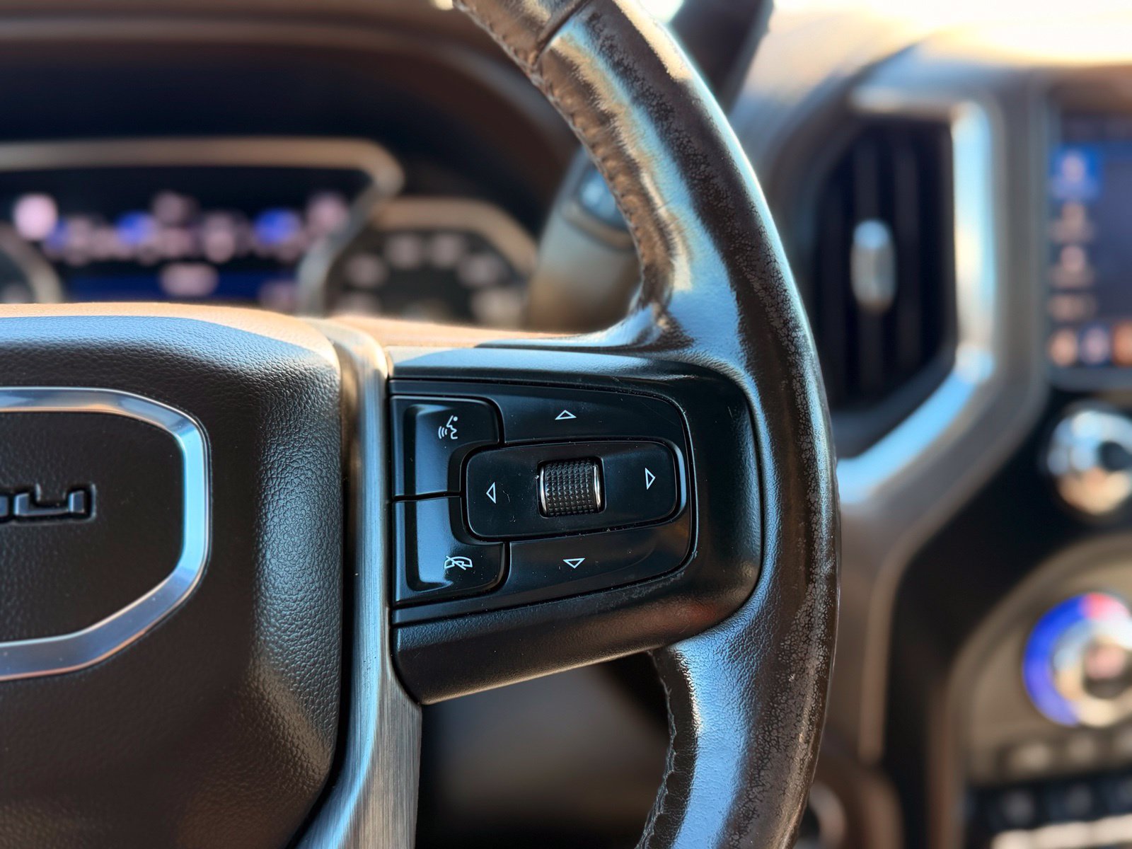 Used 2021 GMC Sierra 3500 Denali w/ Denali Ultimate Package AWD/4WD image 39