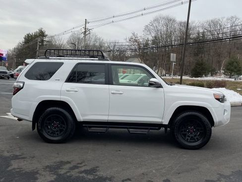 Used 2023 Toyota 4Runner SR5 Premium w/ Moonroof Package image 10