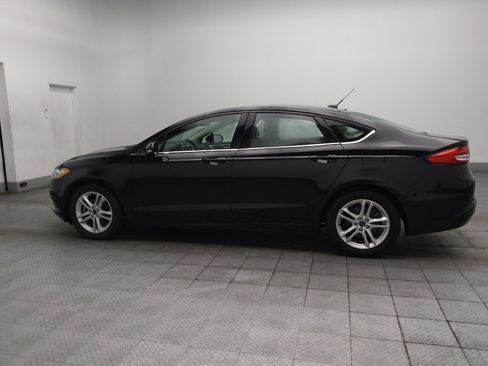 Used 2018 Ford Fusion SE FWD image 3