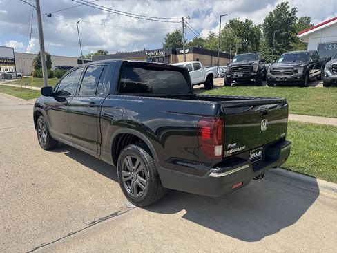 Used 2019 Honda Ridgeline Sport image 3