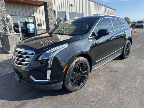 Used 2019 Cadillac XT5 Premium Luxury image 2