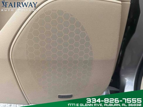 Used 2016 Lexus LX 570 4WD w/ Luxury Package image 36