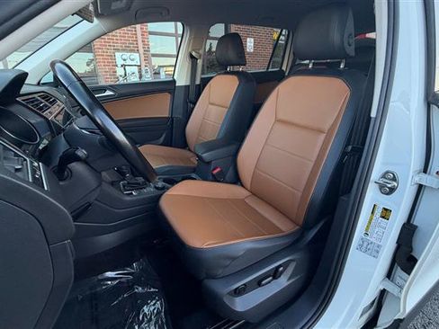 Used 2019 Volkswagen Tiguan SE AWD/4WD image 26